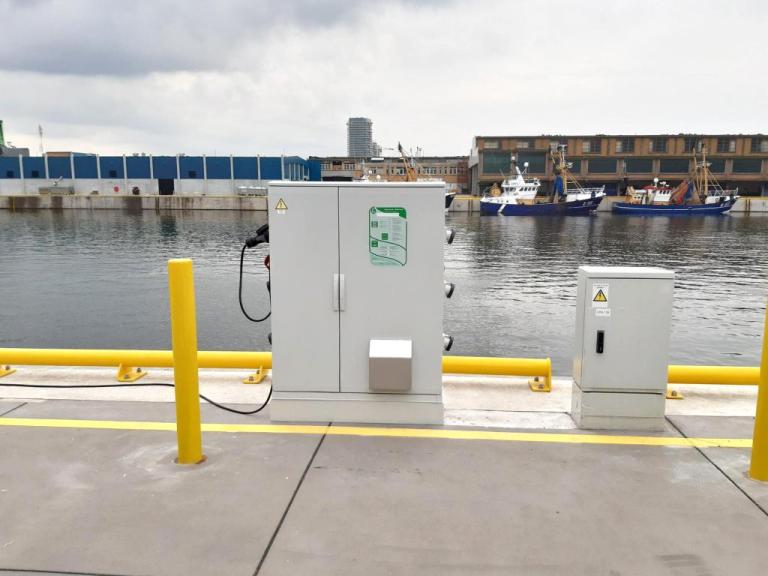 automated dock-side electricity power cabinets 