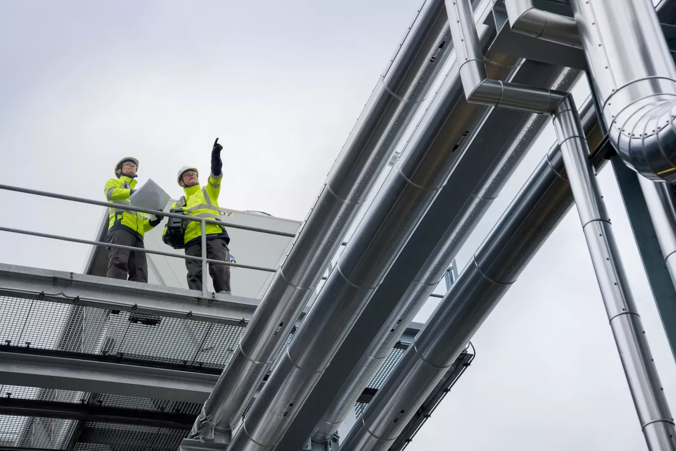 workers walking around Gas Pipe