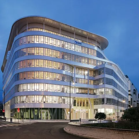 Illustration of Le bâtiment Danone en France | Transformation vers un lieu de travail intelligent