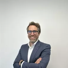 photo of Laurent Patry -  Global Facility Management Expert for the business